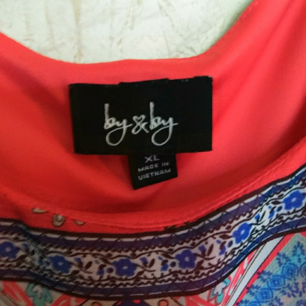 Beautiful Tank Top - Picture 3 of 3